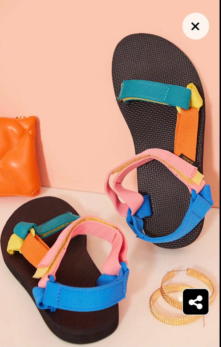 Brand new 90’s TEVA Sandals