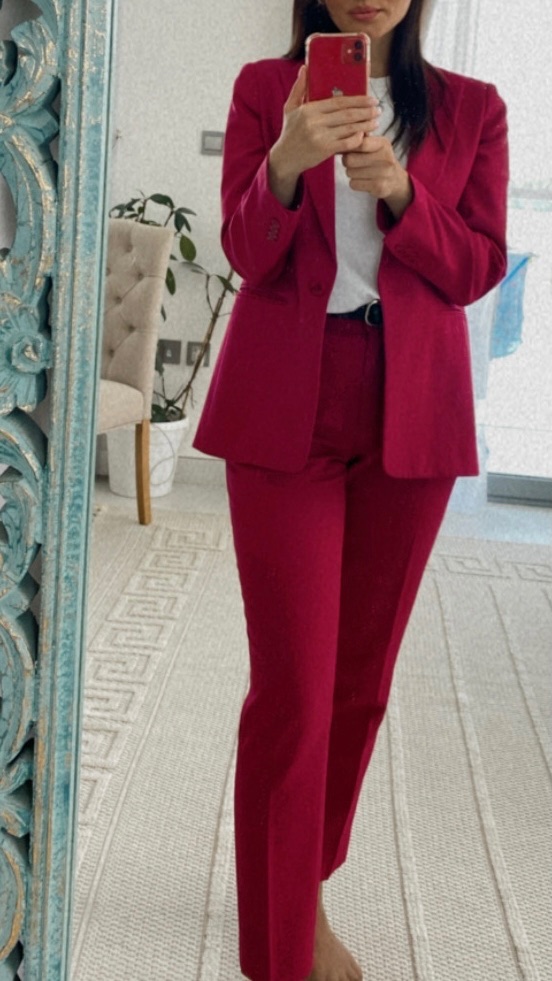 Reiss suit