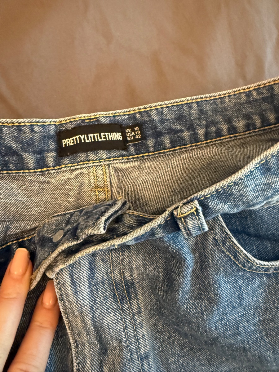 PLT PRETTYLITTLETHING Mid Blue Wash Frayed Hem Denim Shorts size 14 photo 3