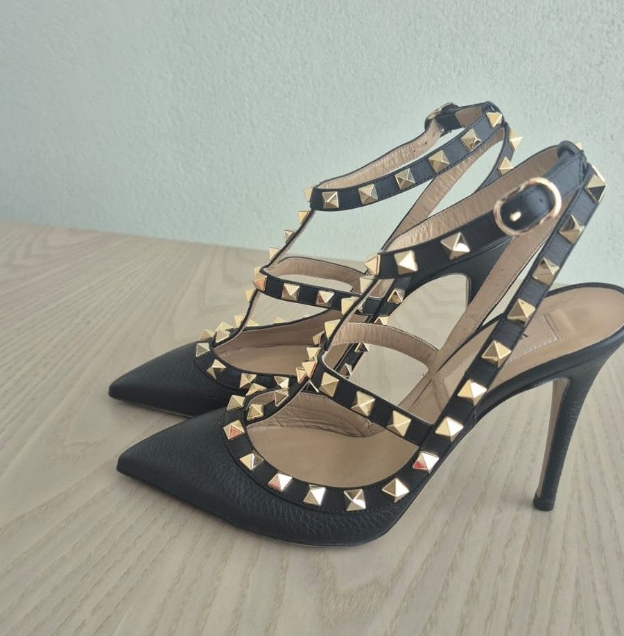 Valentino Rockstud Caged Leather Pumps Black photo 3
