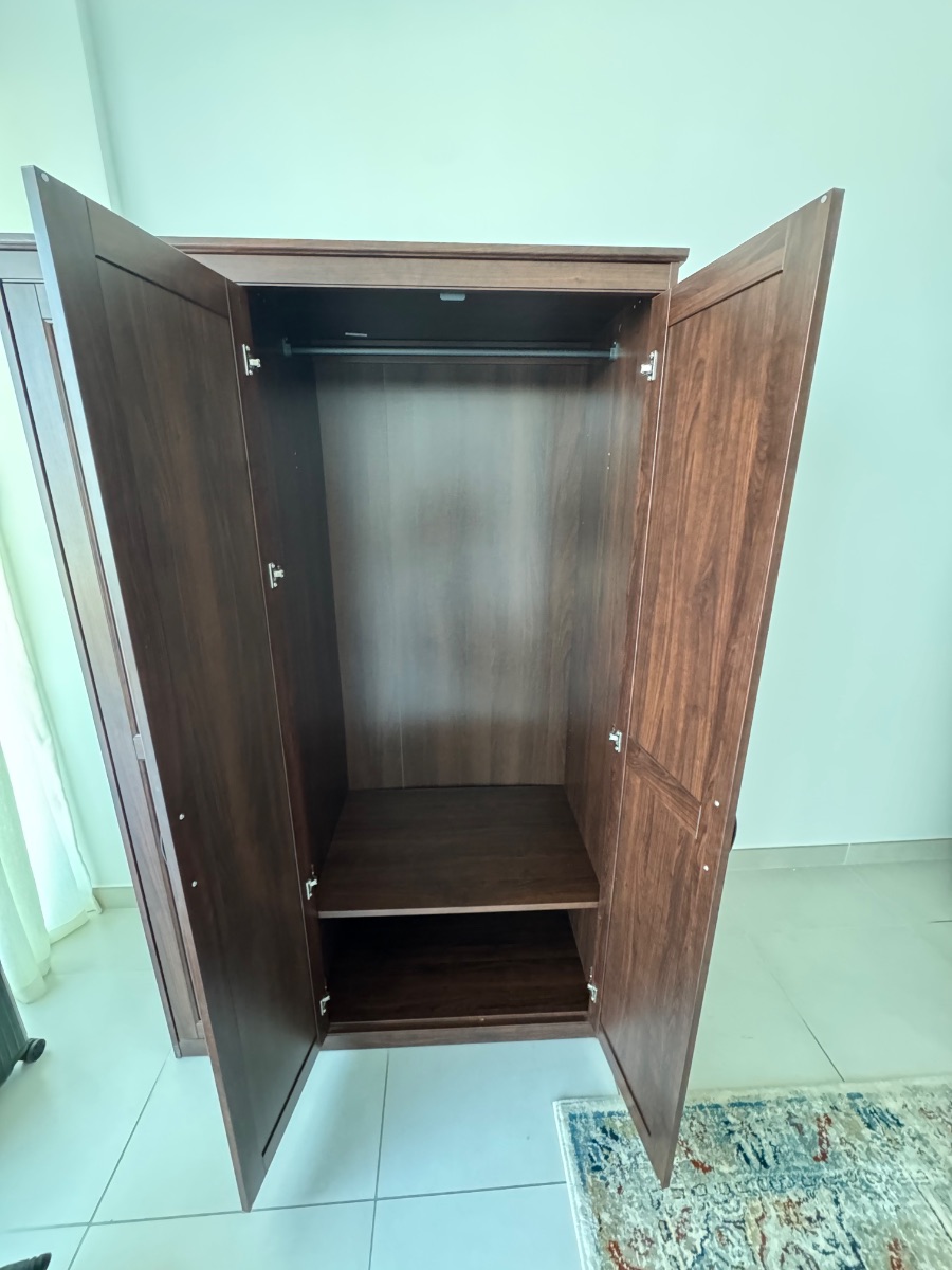 IKEA 3-door wardrobe with mirror photo 3