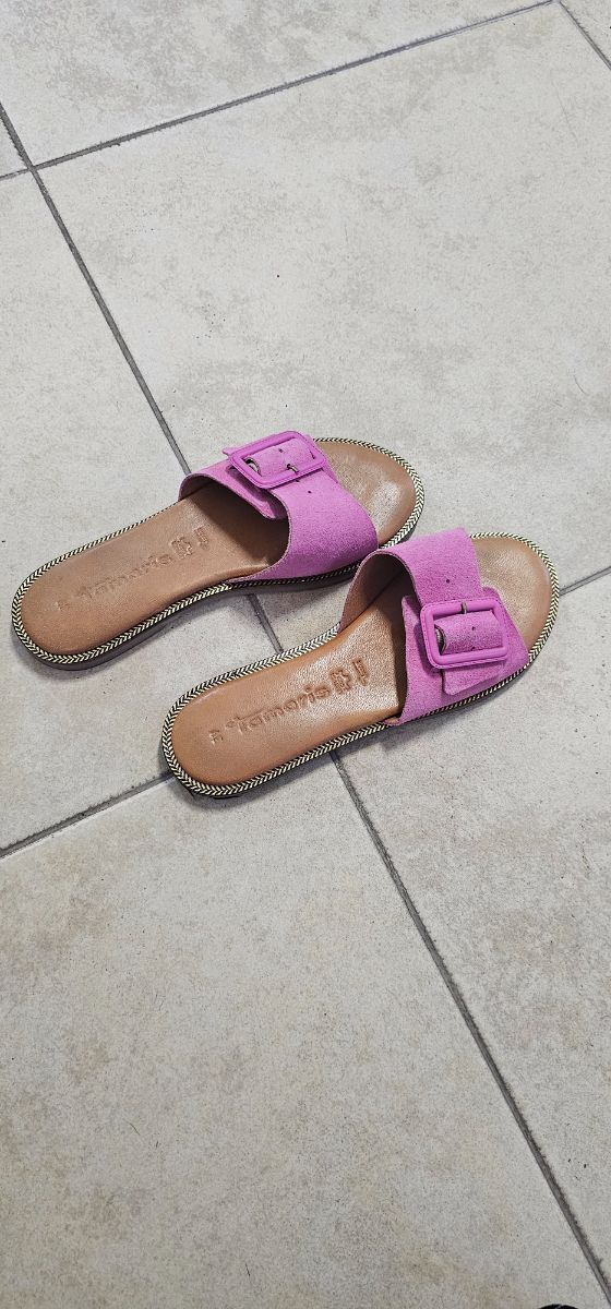 Tamaris Violet suede slides