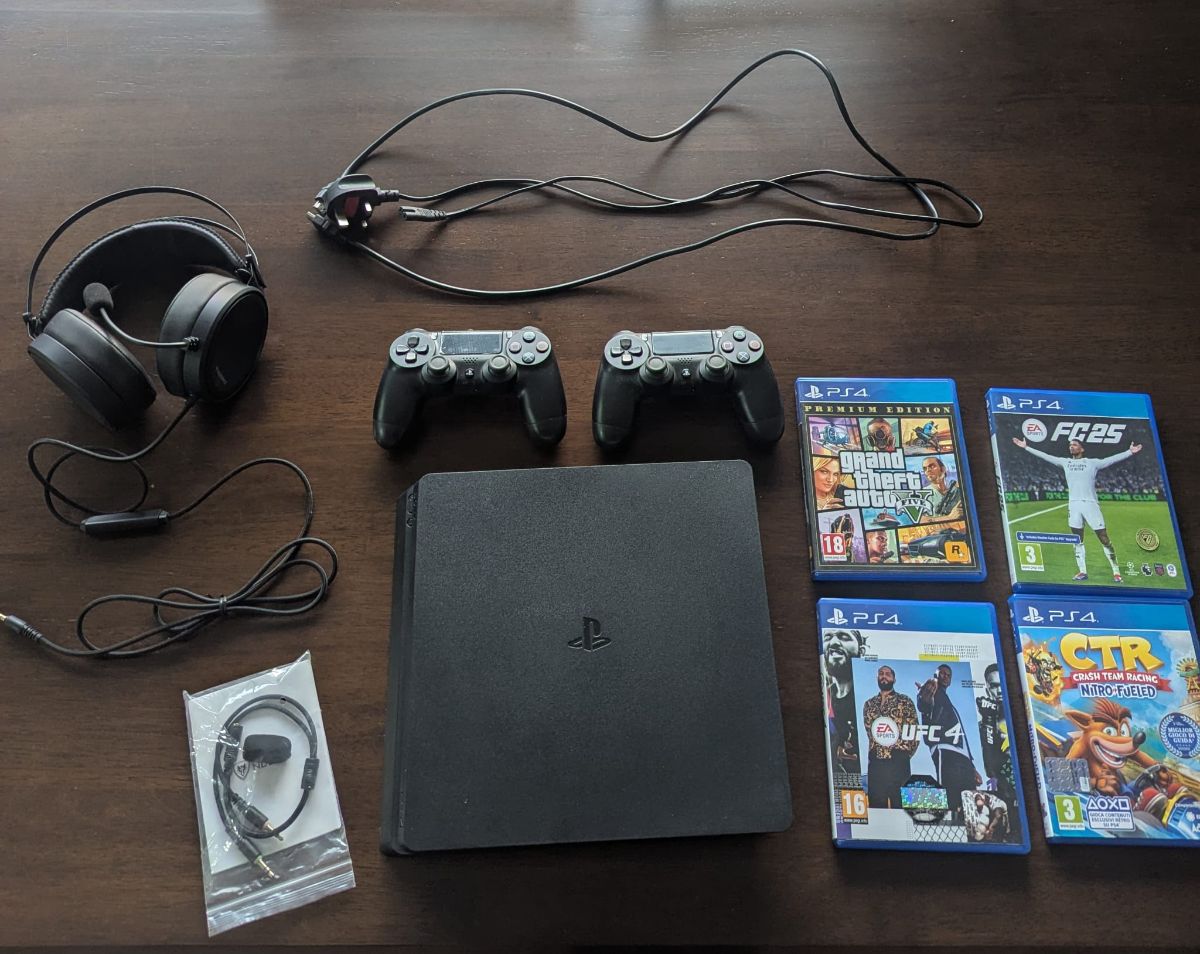 Sony Play Station 4