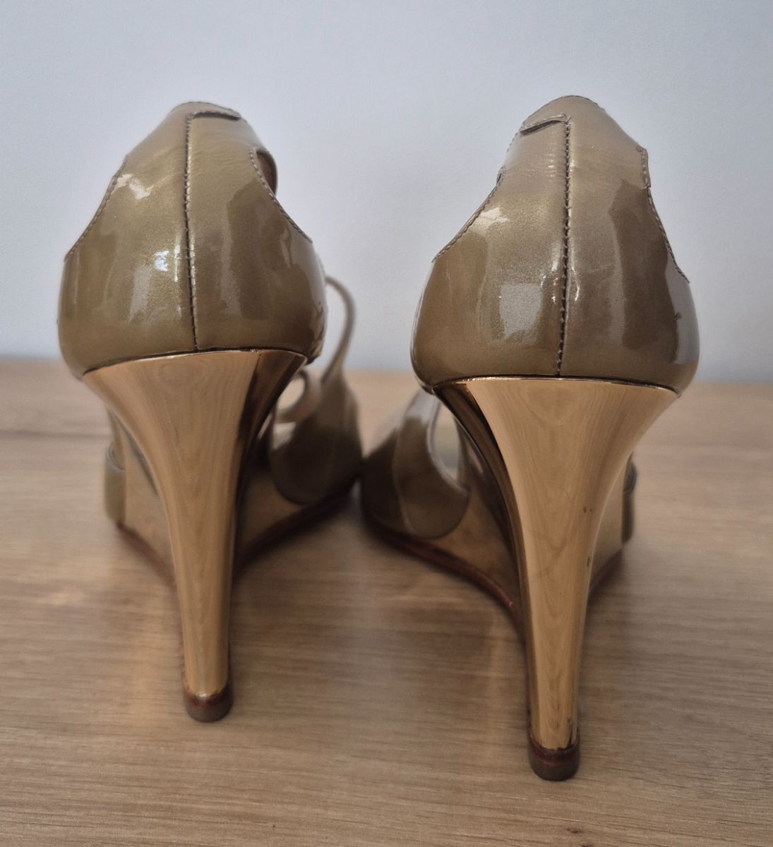 Jimmy Choo metalic green wedge sandals photo 2