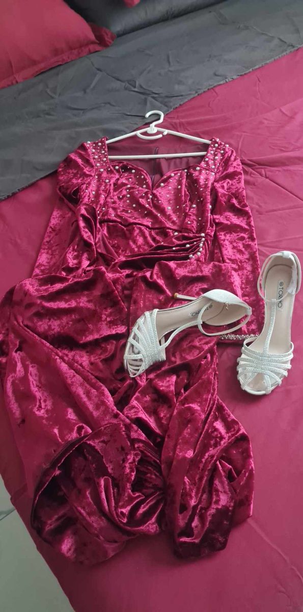 Redtag Dress and shoes photo 2