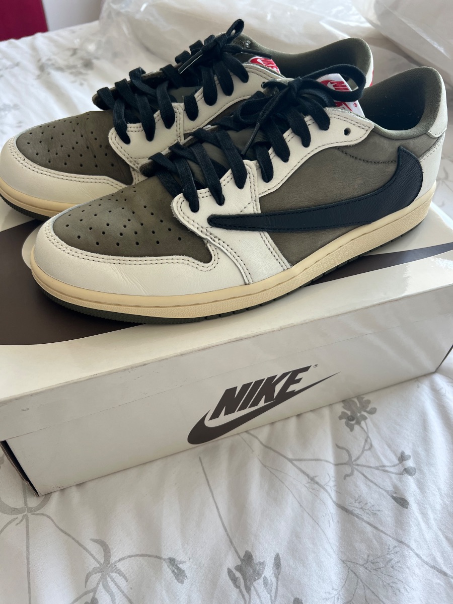Nike Jordan 1 Low Travis Scott Sneakers US 10