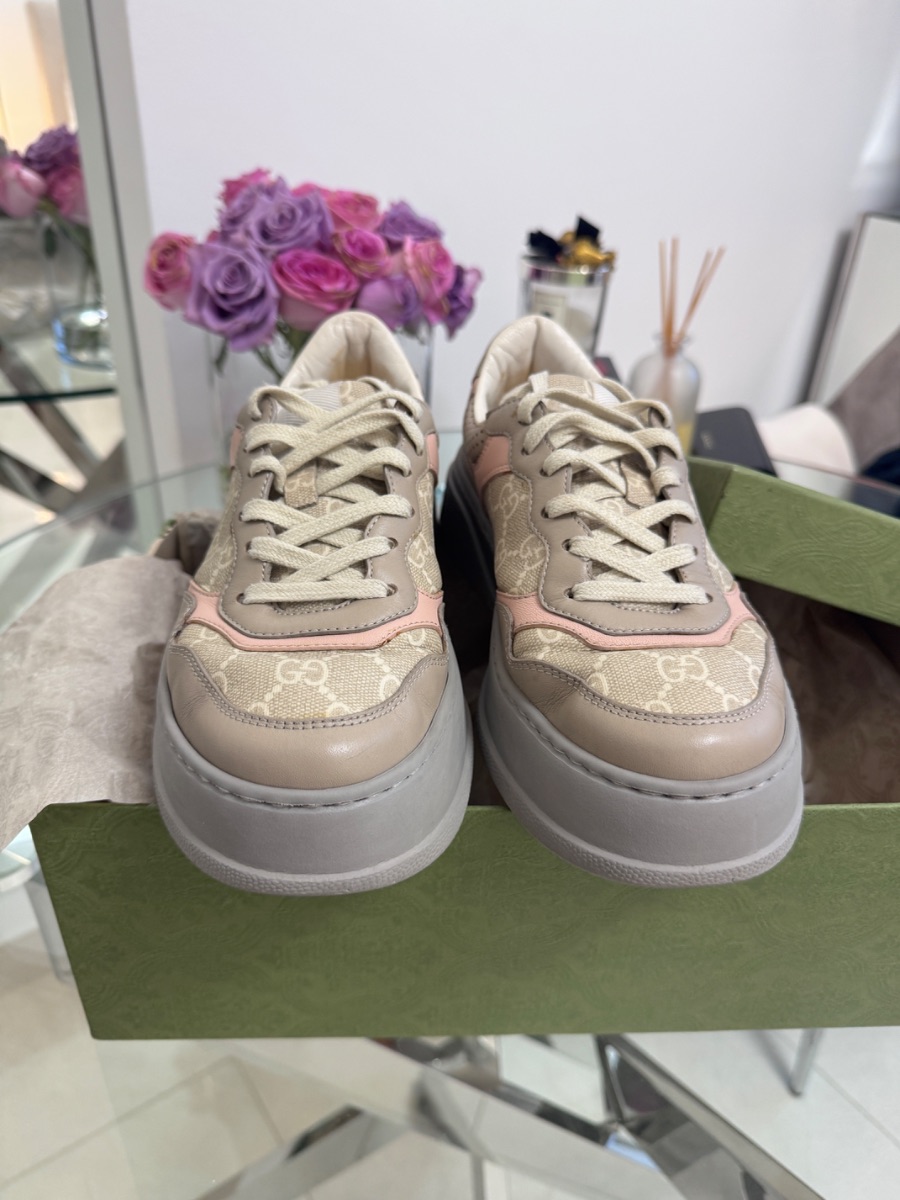 Gucci sneakers photo 2