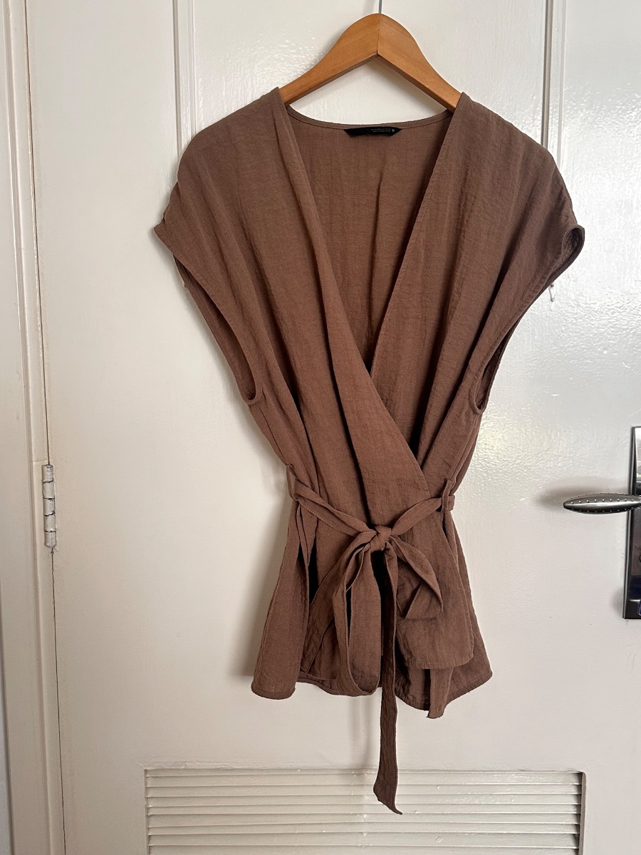 Zara brown/taupe wrap-style top with a tie waist photo 2