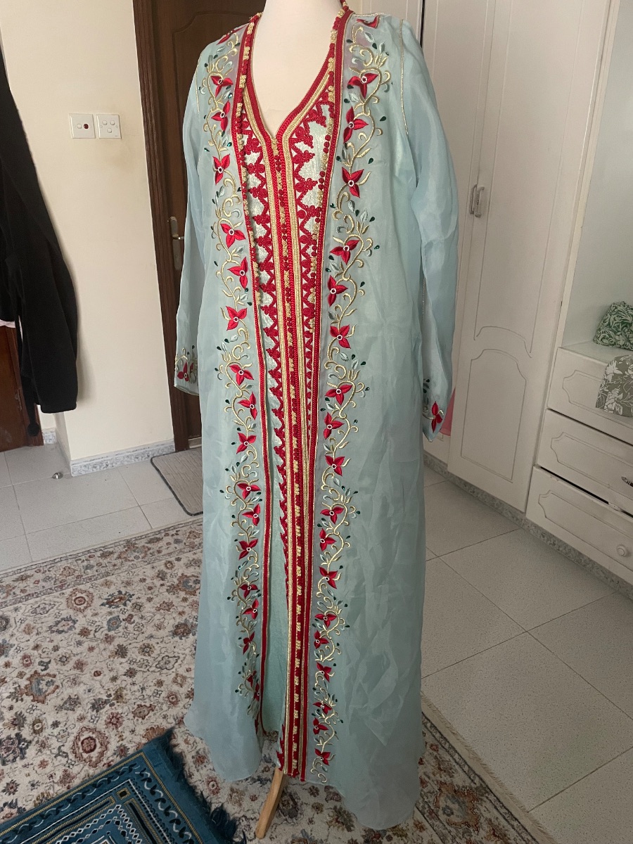 Tailored Moroccan 2piece caftan photo 3