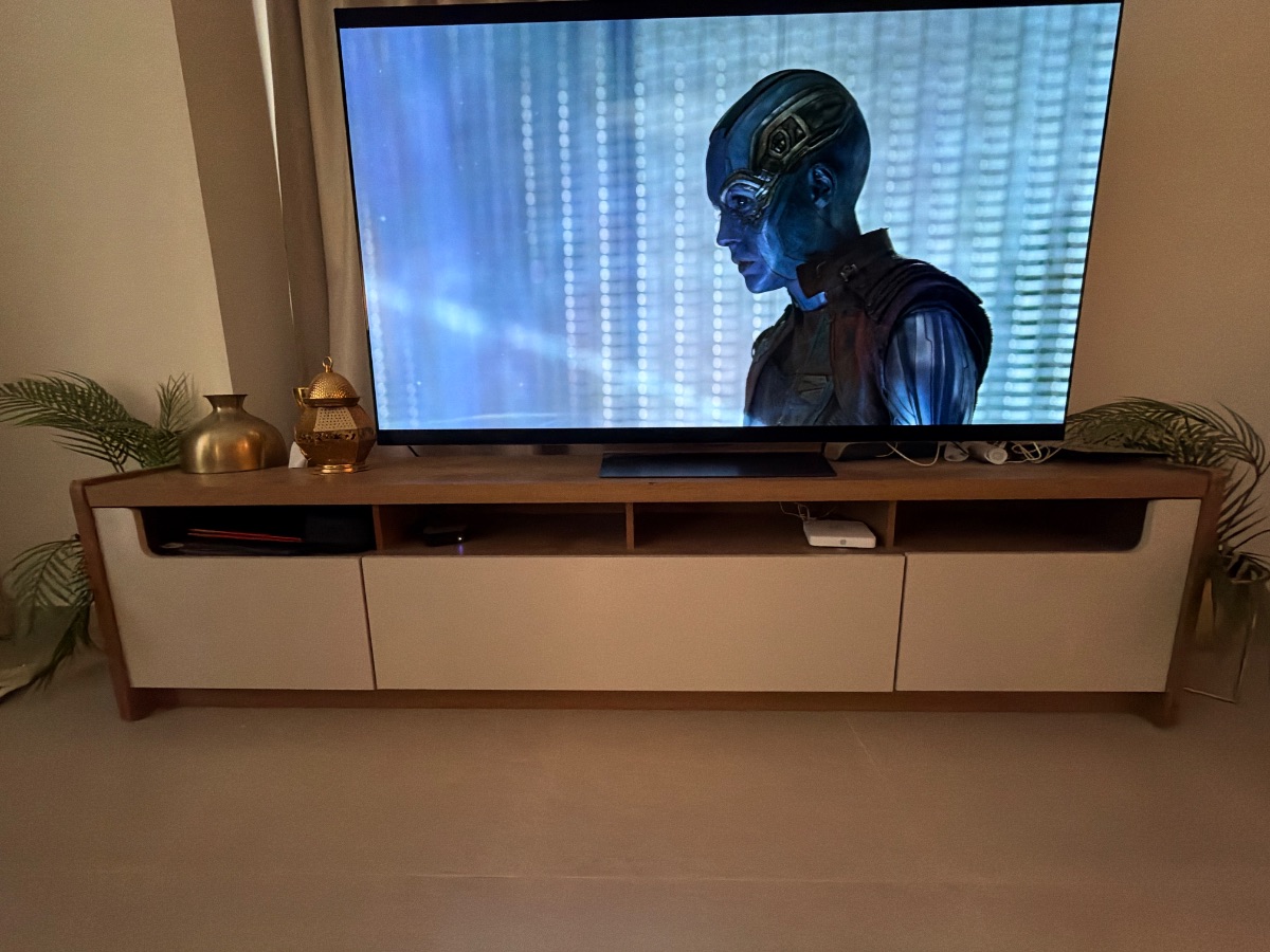 TV UNIT