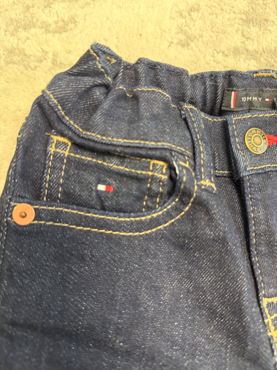 Tommy Hilfiger Jeans photo 2