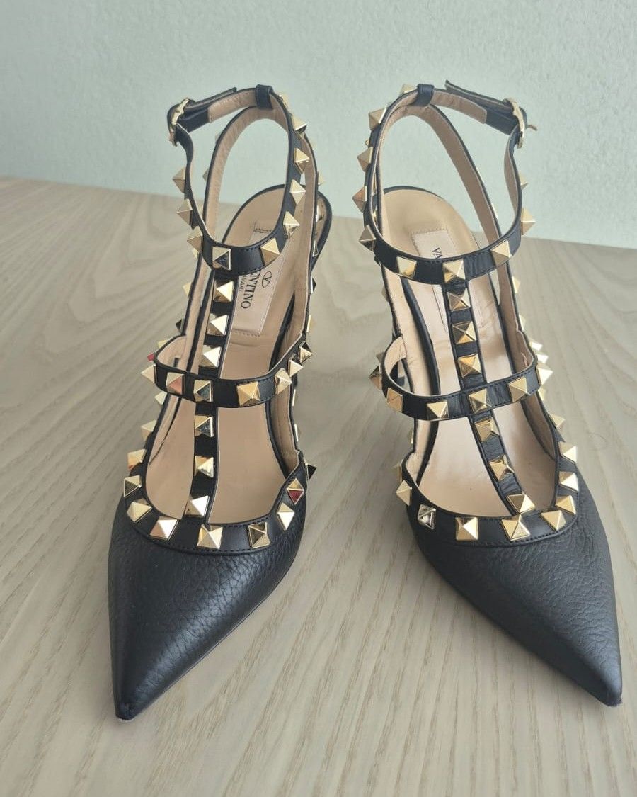 Valentino Rockstud Caged Leather Pumps Black