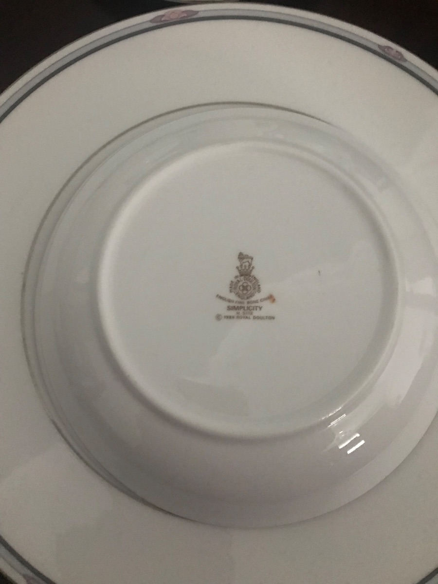 Royal Dalton Fine China Dinner Set photo 2