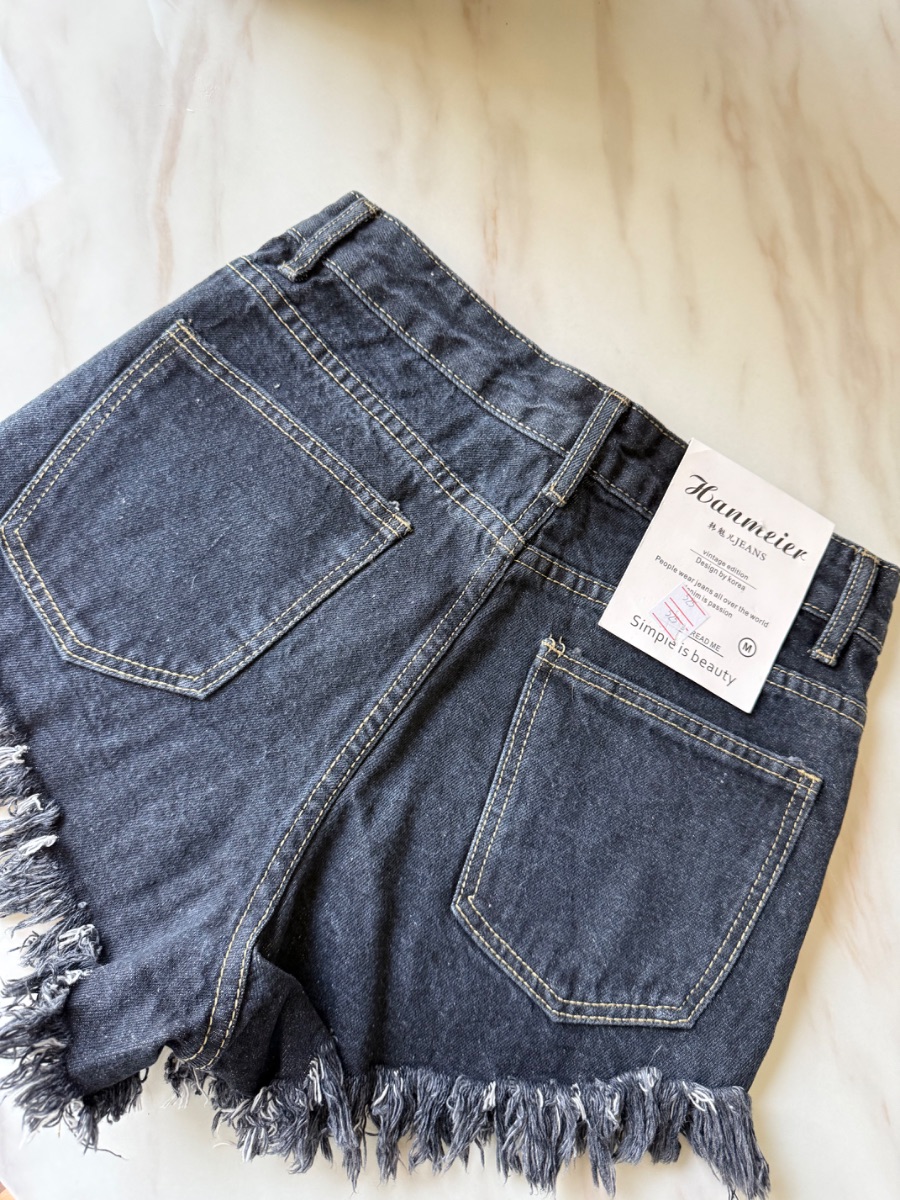 No Name Studded Denim Shorts – Size M – New with Tags photo 2