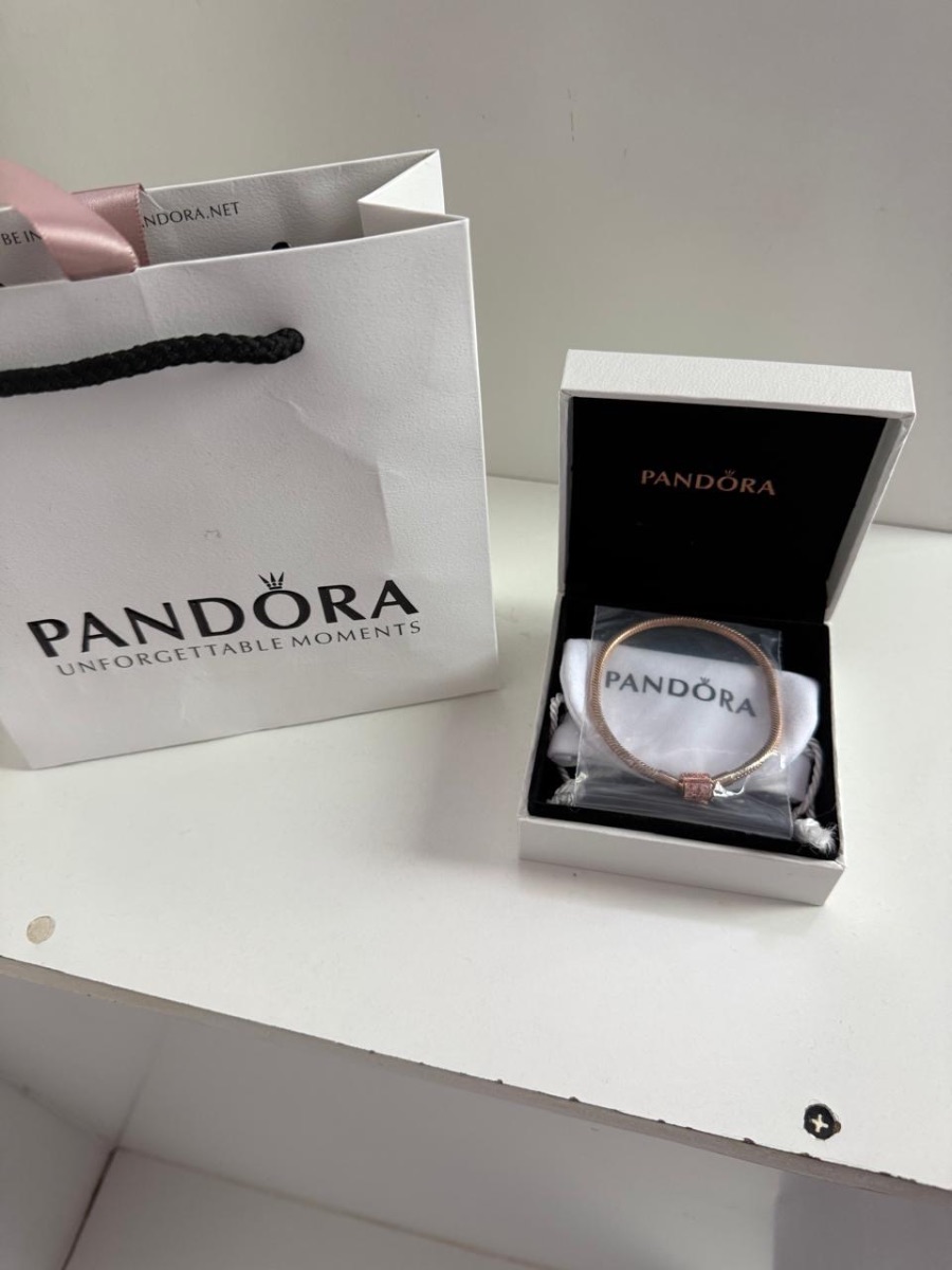 Pandora bracelet photo 2