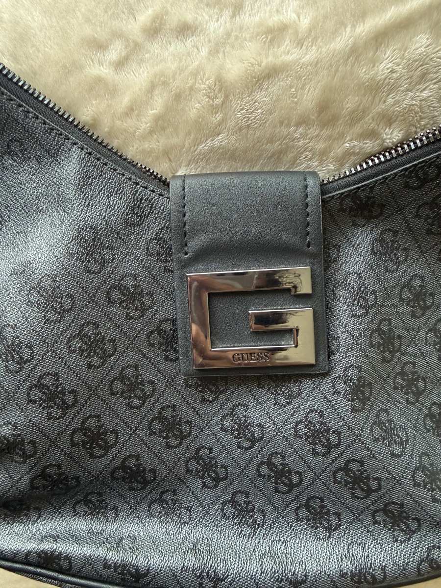 Guess Handbag photo 2