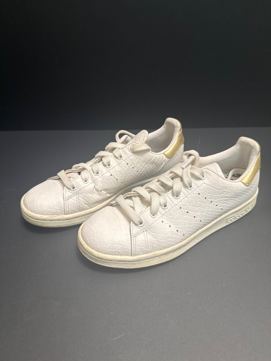 Adidas Stan Smith (White Croc / Gold Accent) - No box