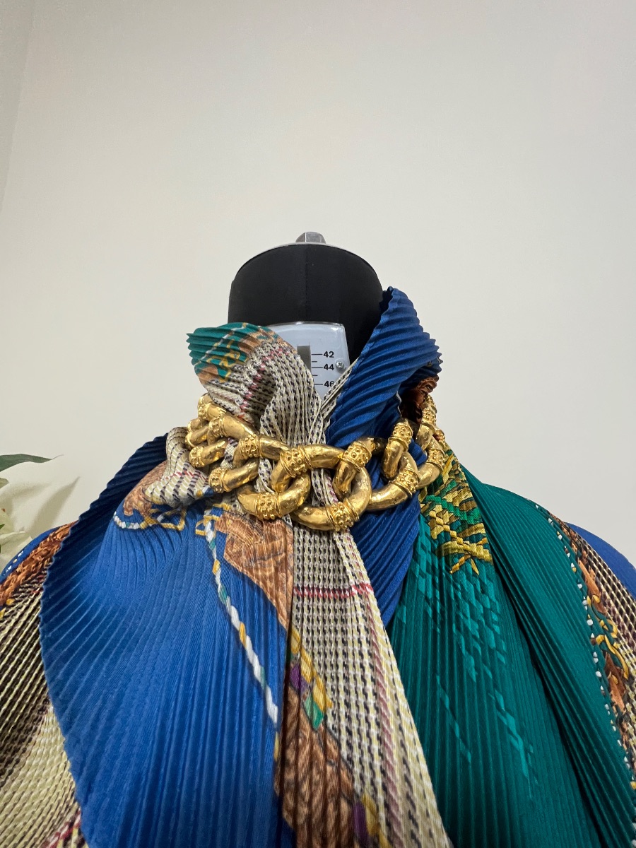 Givenchy chunky necklace photo 3
