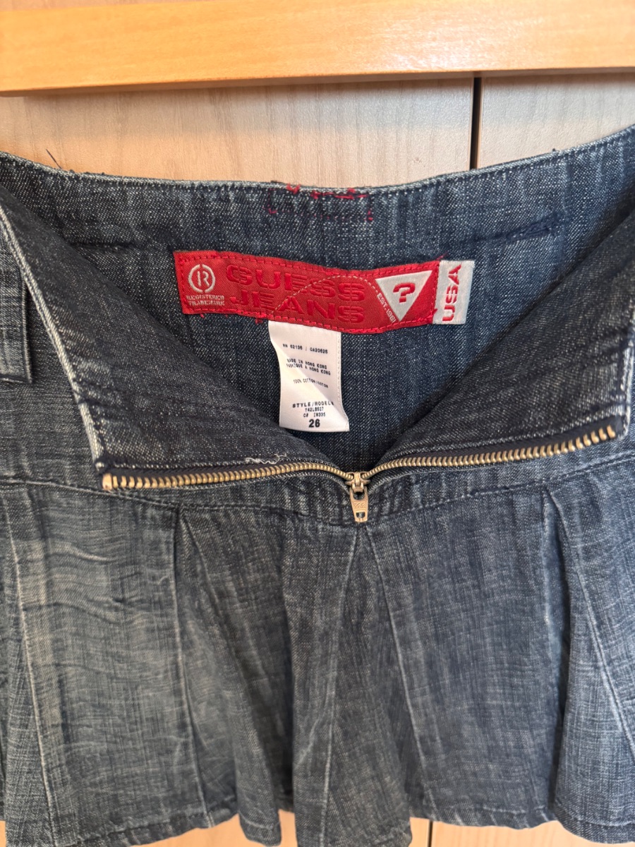 Guess denim mini skirt pleated style photo 3