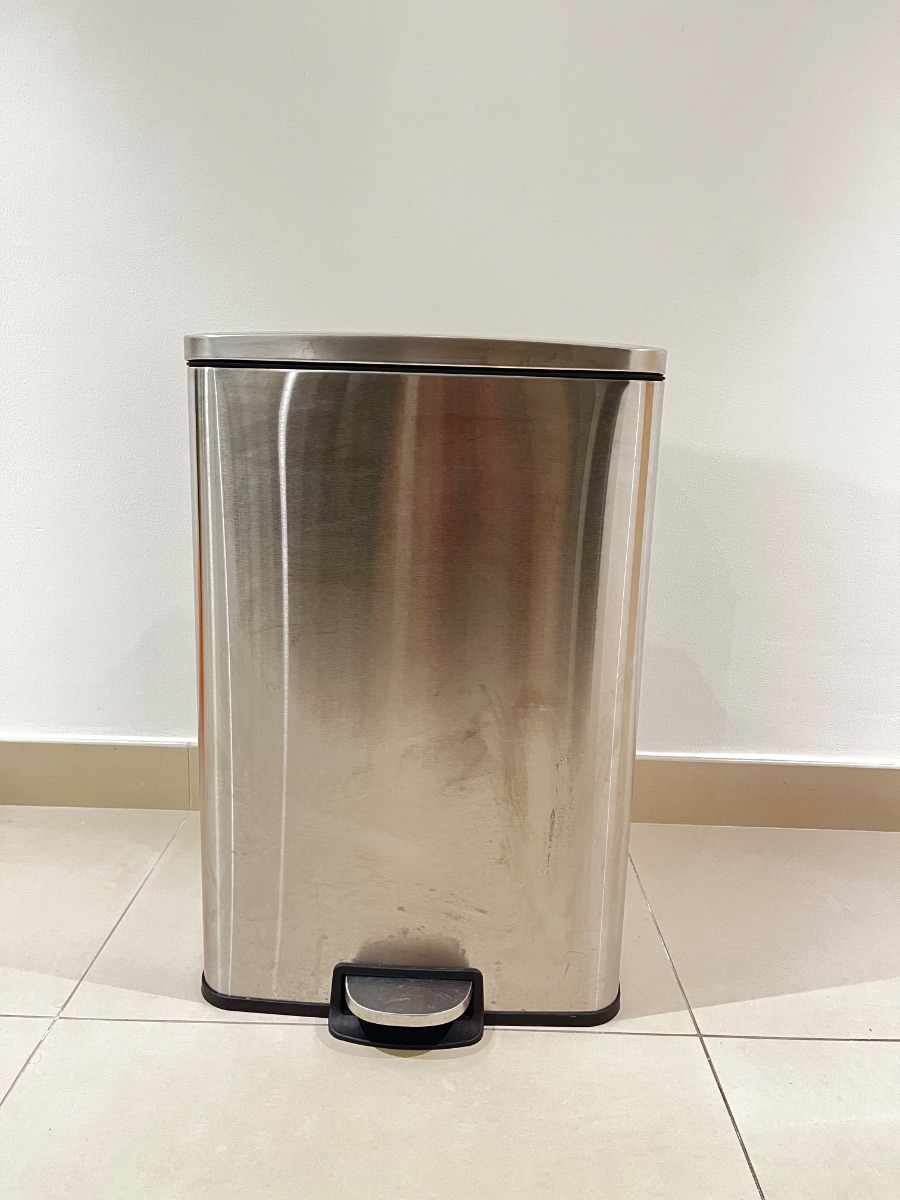 Stainless Steel Pedal Bin – Excellent Condition photo 2