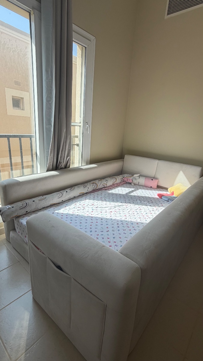 Bed + mattress