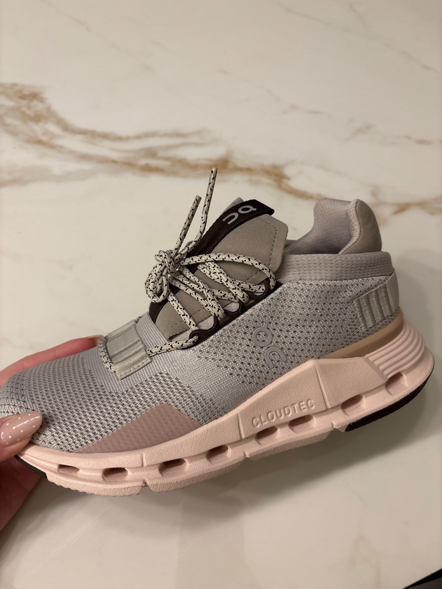 ON Cloud Baby Pink & Grey Trainers photo 3