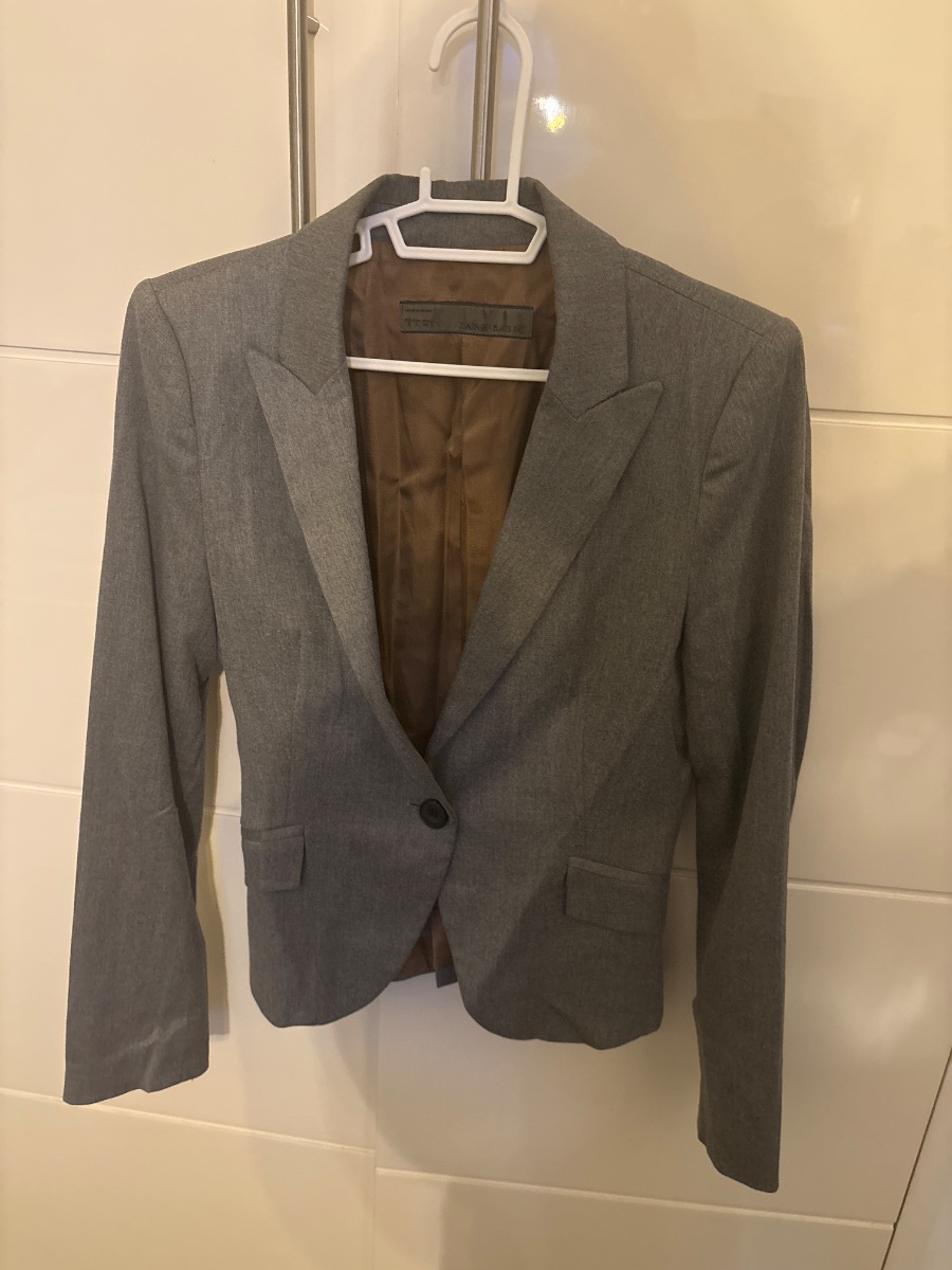 Zara Basic