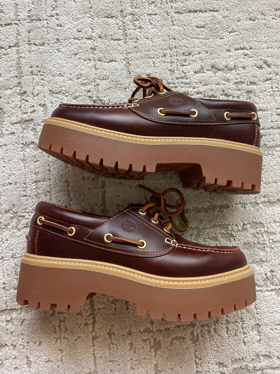 Timberland tan chunky boat shoes