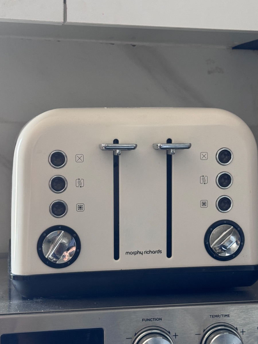 Morphy Richards Toaster photo 3