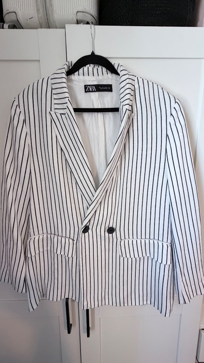 Zara Striped Double-Breasted Blazer – White/Navy, Size L