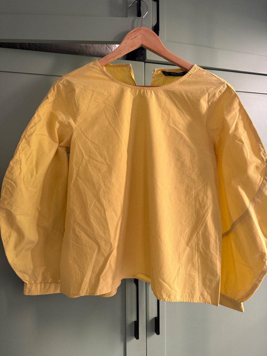 Zara yellow pillow sleeve top - small