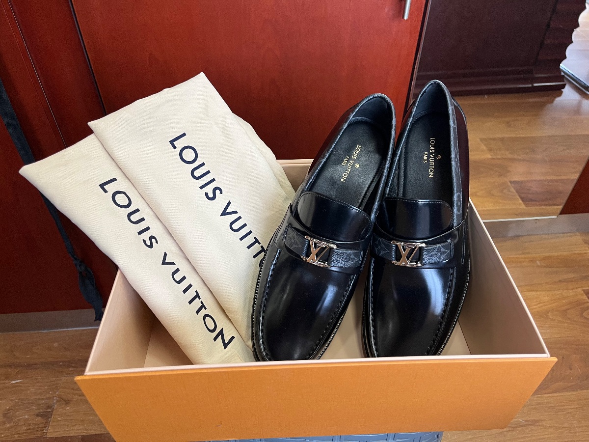ORIGINAL LOUIS VUITTON MAJOR SHOES