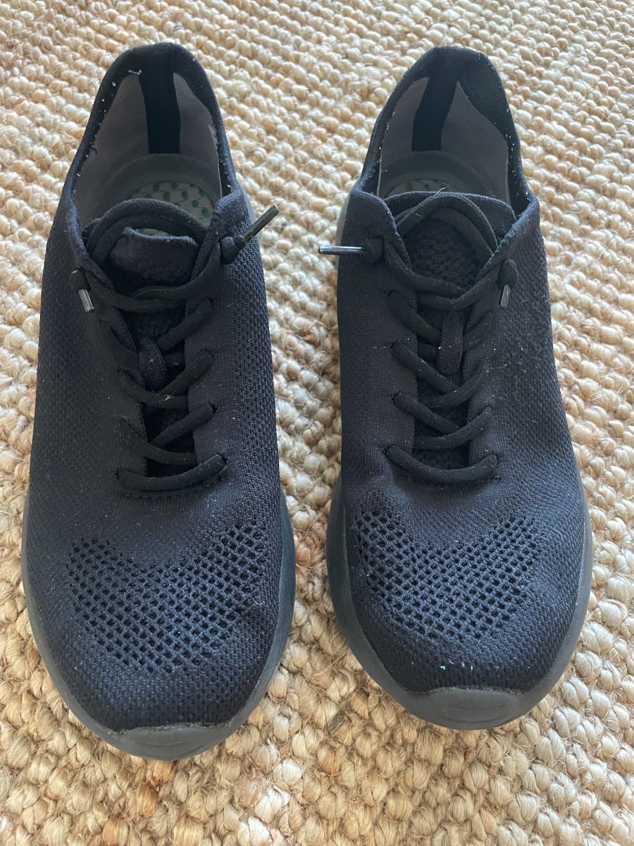 Black Walking Trainers UK6