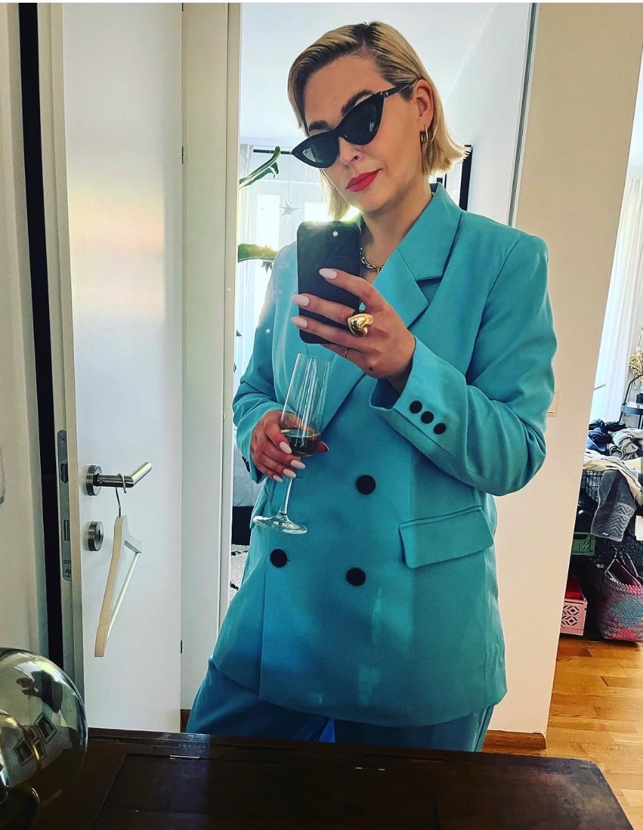 Reserved Sky blue suit