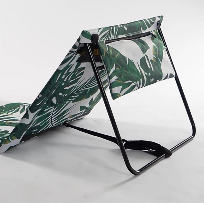 Folding beach lounger photo 2