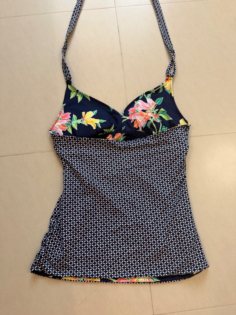 Tommy Bahama Tankini top