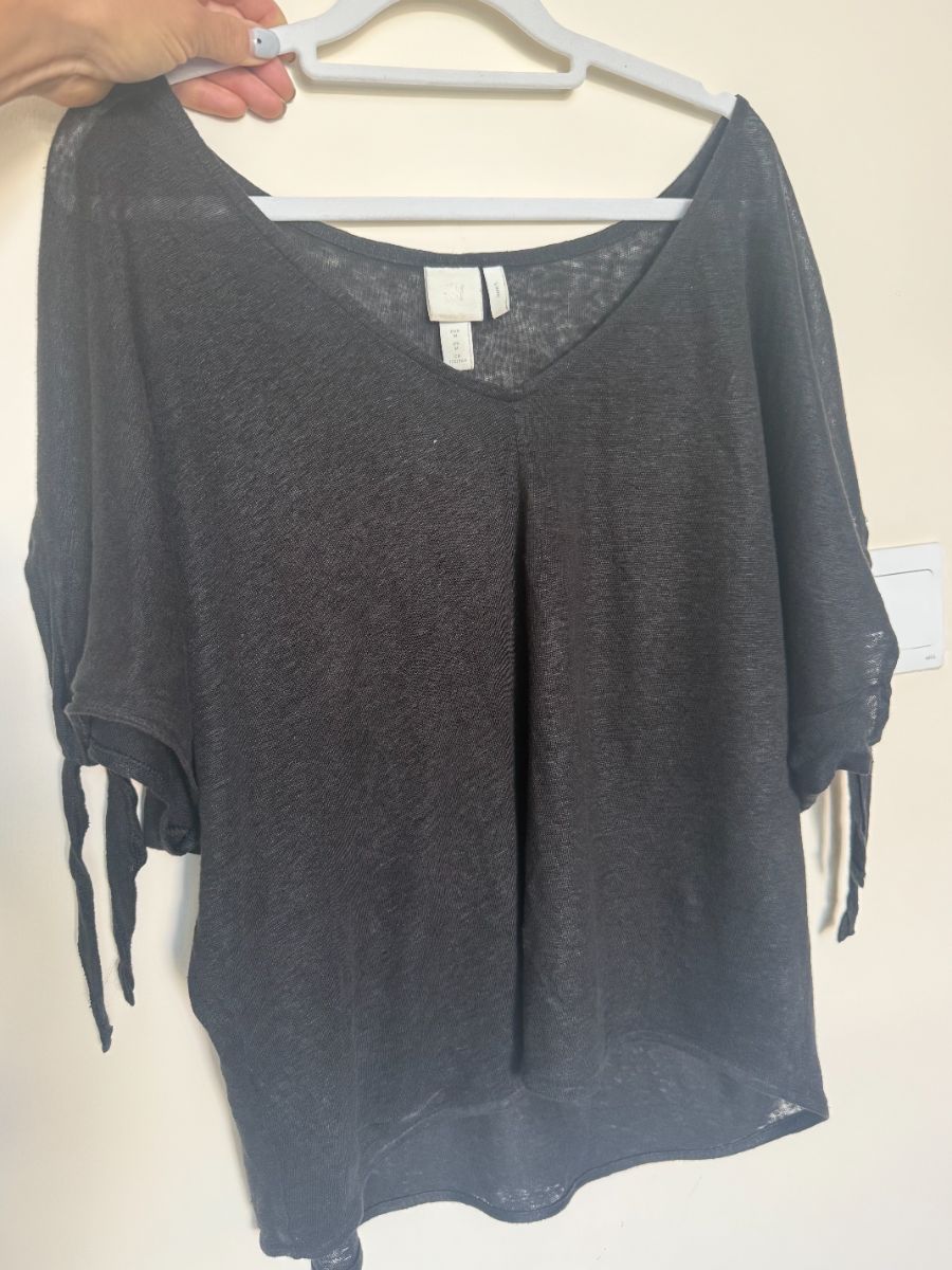 H&M Black Oversized Thin Material Tshirt Medium photo 2