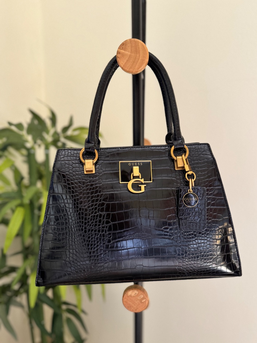 Guess Stephi Girlfriend Satchel