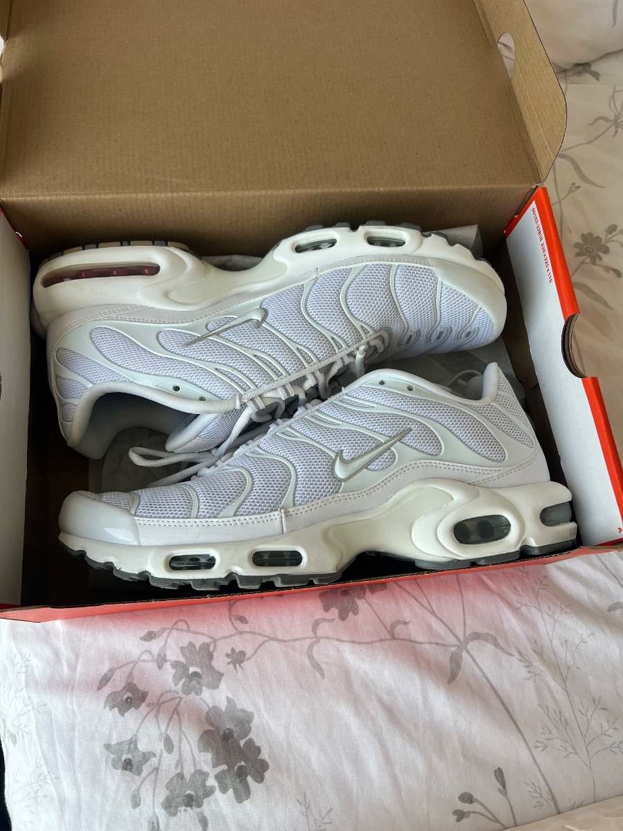 Men’s Nike TN White UK 9.5 photo 3
