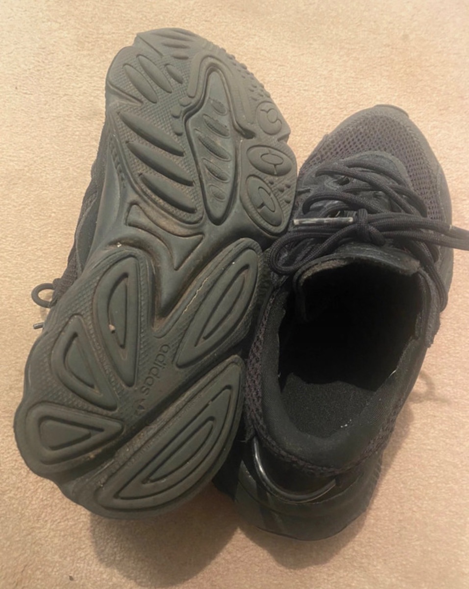 Adidas Black Ozweego’s photo 3