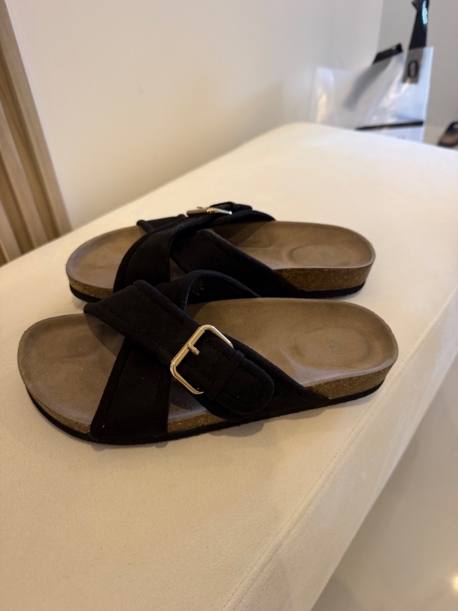 Black H&M sandals photo 2