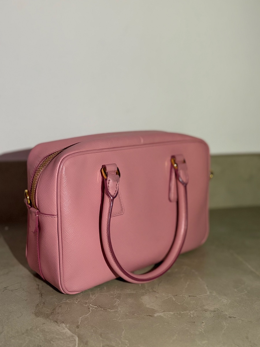 Pink saffiano prada photo 3