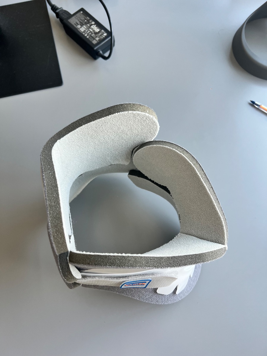 Dr. Med Reinforced Cervical Collar - literally used once photo 3
