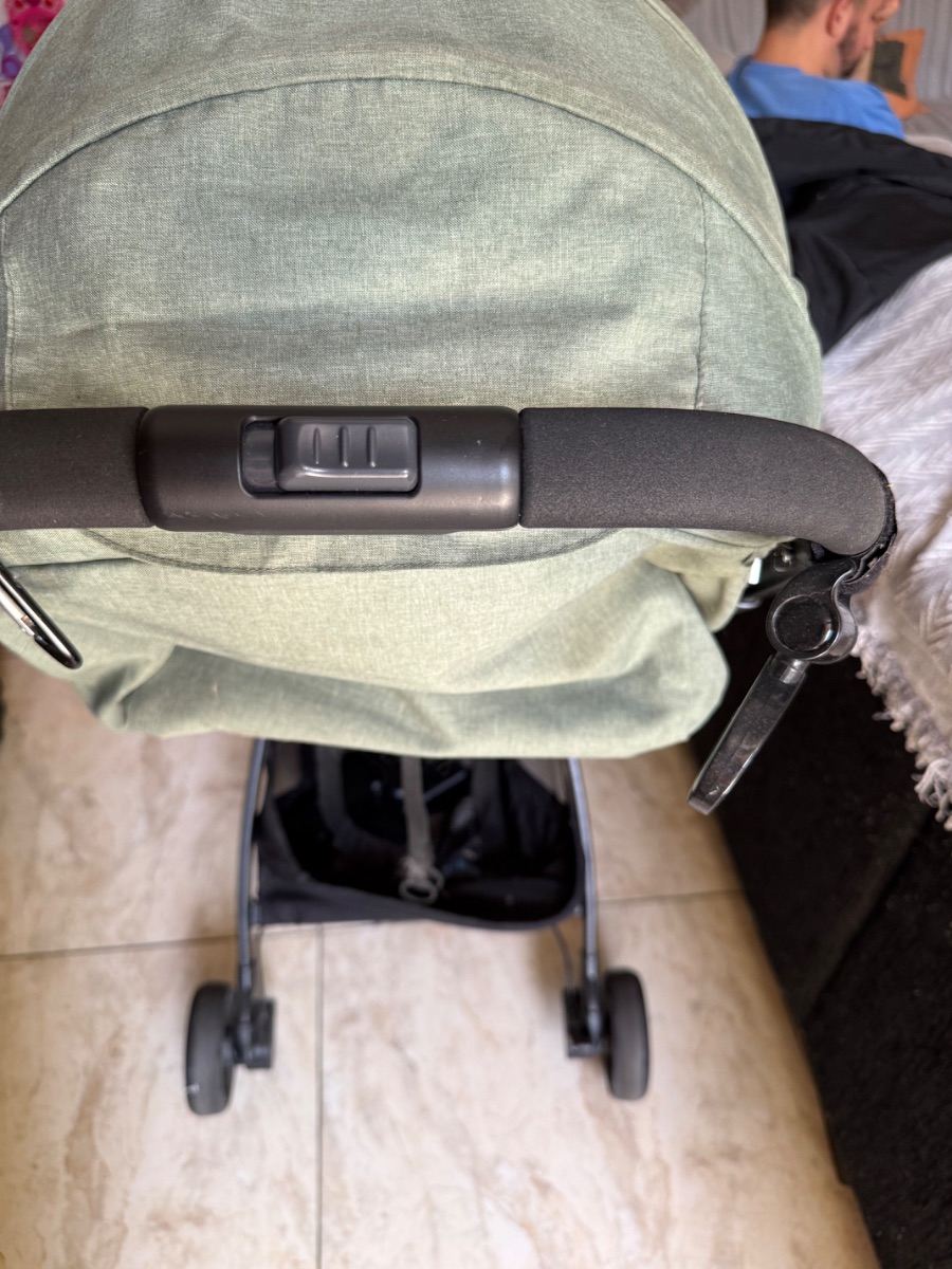Joie stroller photo 3