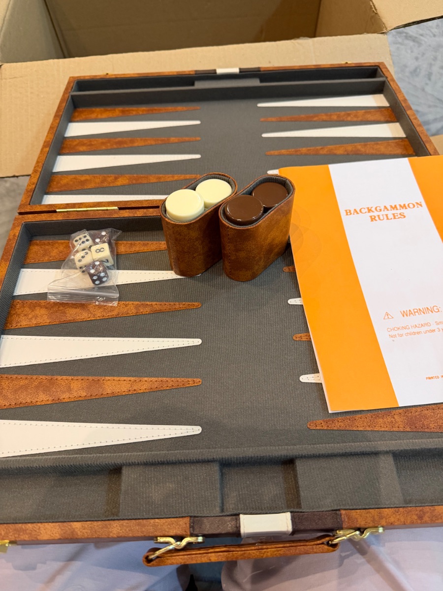 Backgammon box