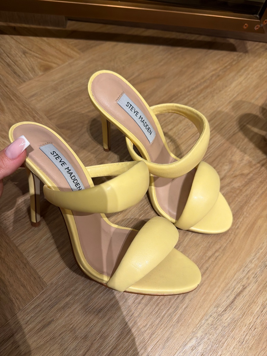 Steve Madden lemon leather heels