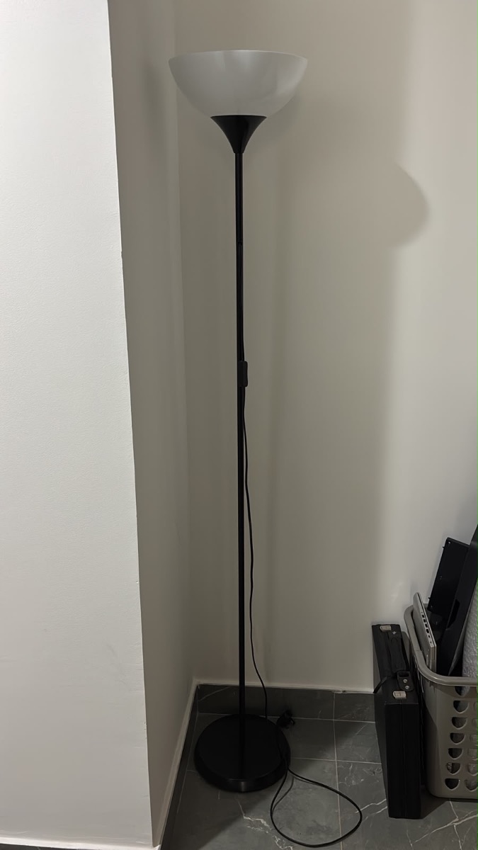 Floor lamp