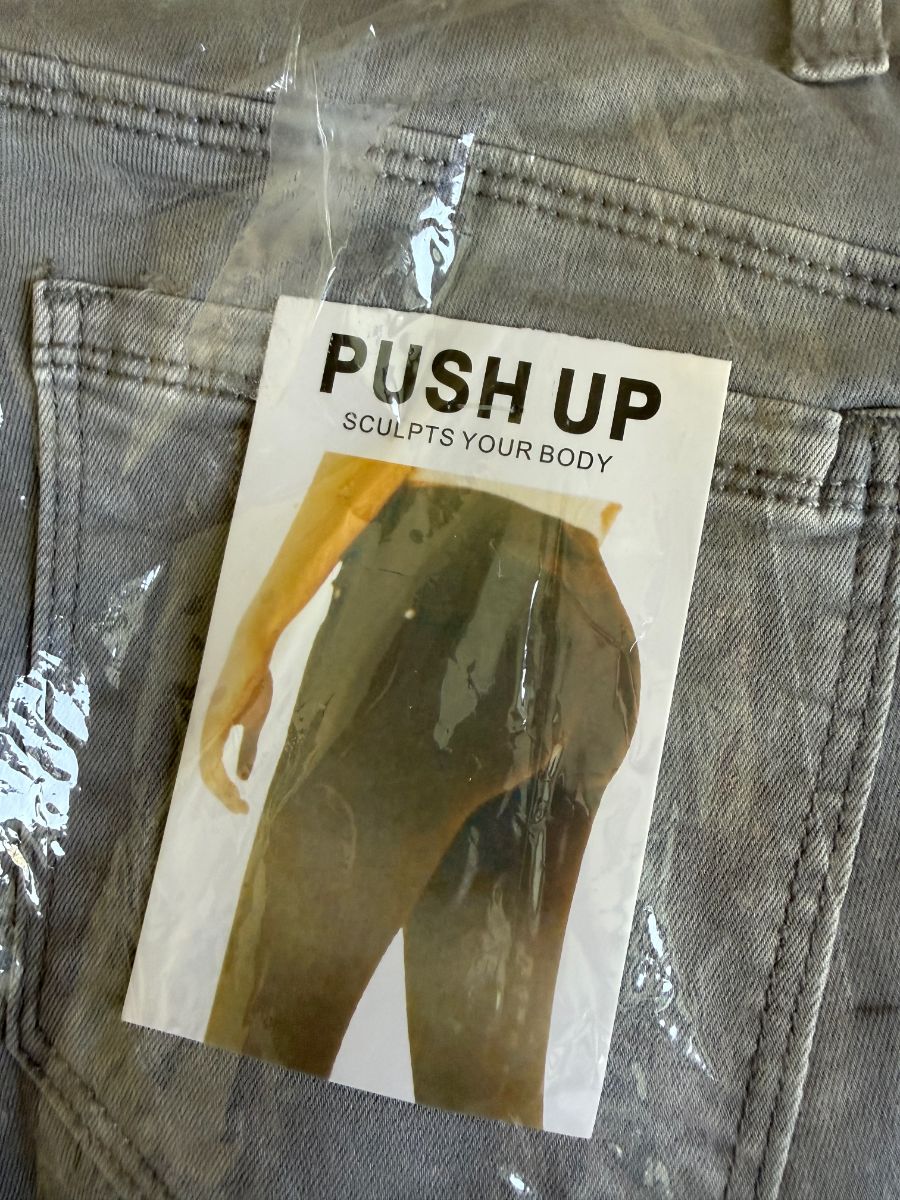 Light Grey Jeans Push Up Jeans UK14 / EUR42 photo 2