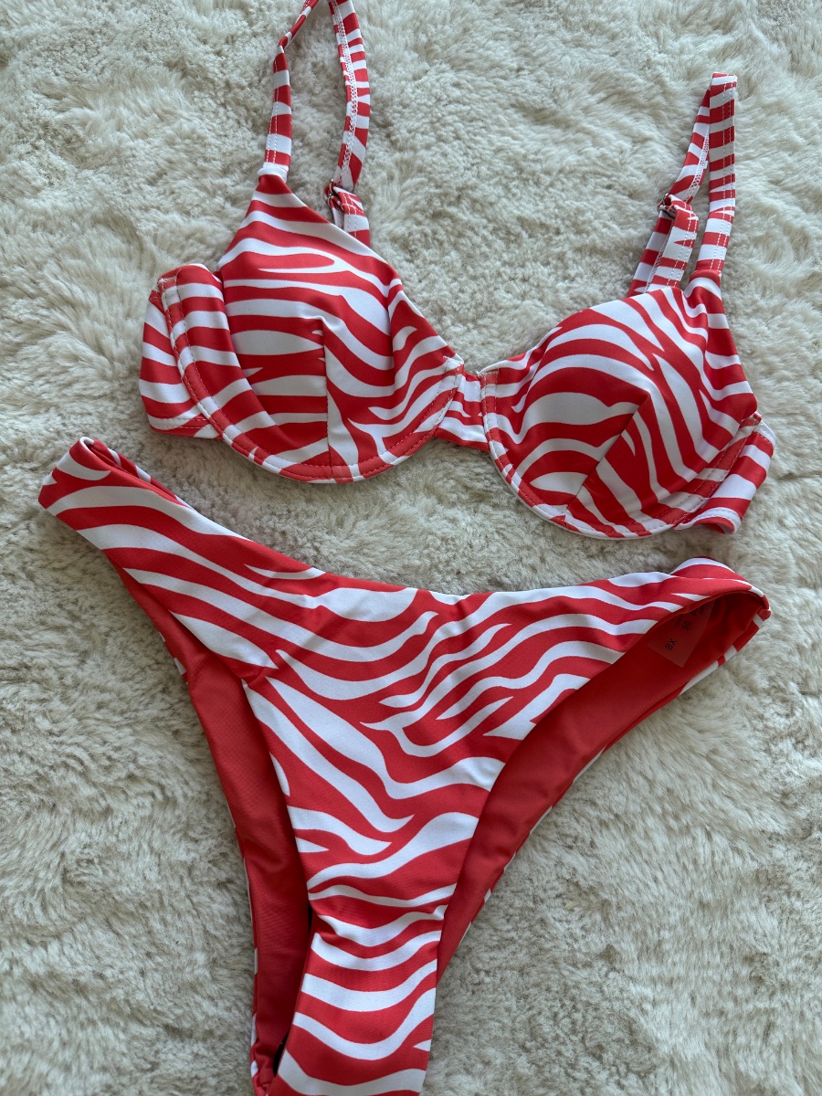 Bikini new photo 2