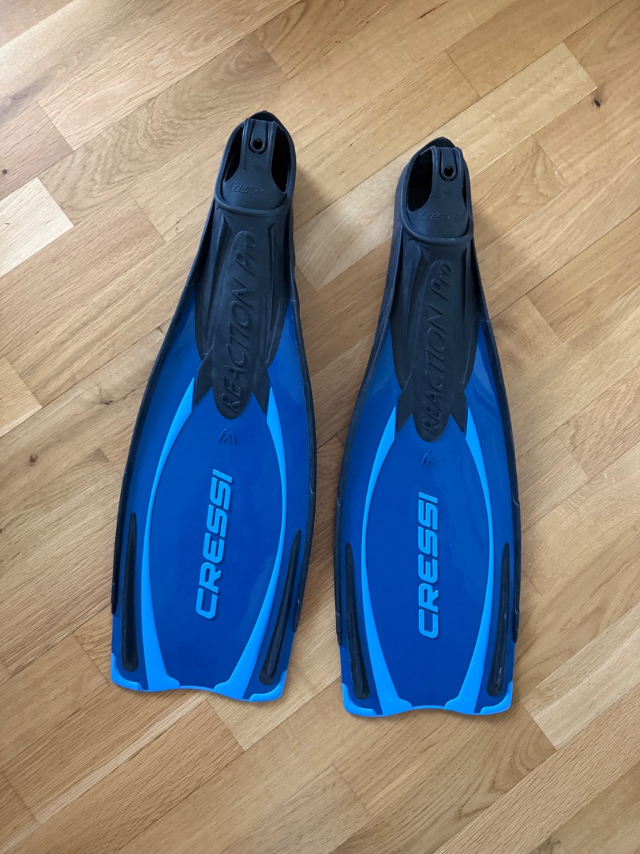 Cressi fins size 37